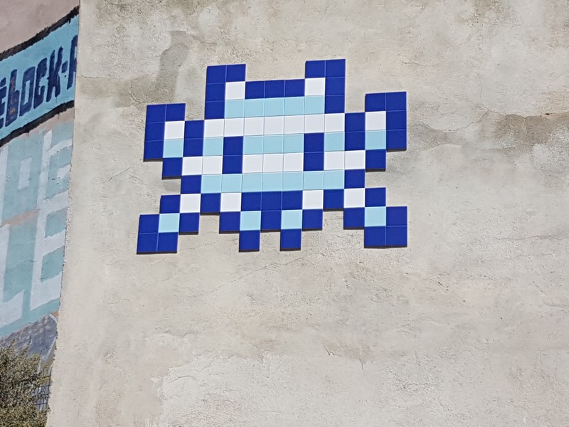 Invader arborescence marseille